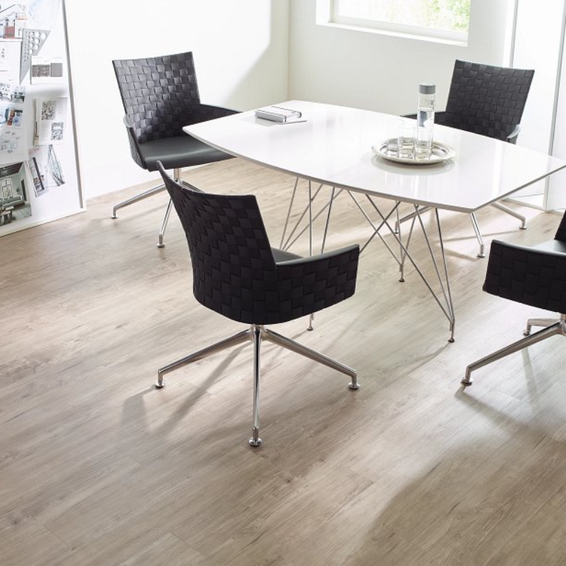 Vinyl flooring HomeTown Floors